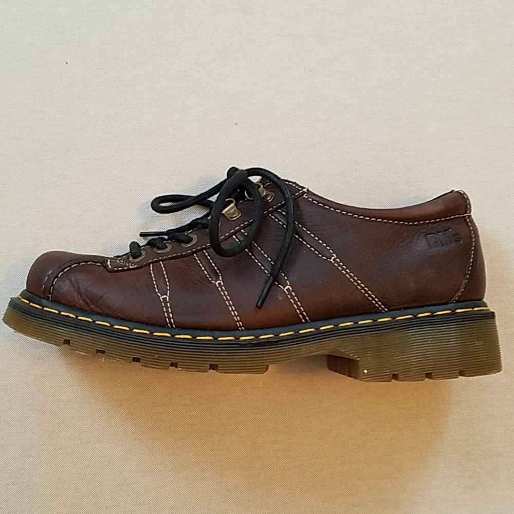 Men's Dr. Martens sport tie shoes size 12